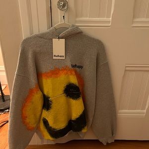 mad happy smiley sweatshirt ! 🙂🙂🙂